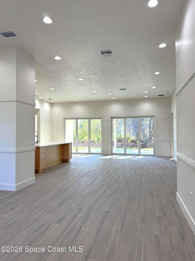 Photo - 2781 Edington Dr