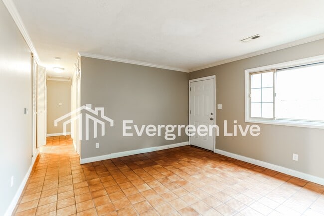 Photo - 5336 Mapleridge Dr