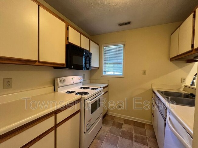 Photo - 2705 Preston Woods Ln