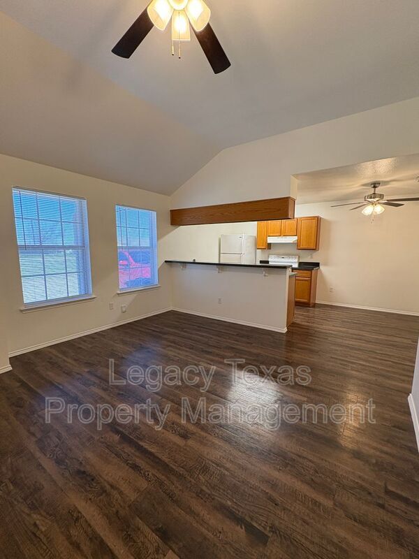 Photo - 641 Woodard Ave Condo
