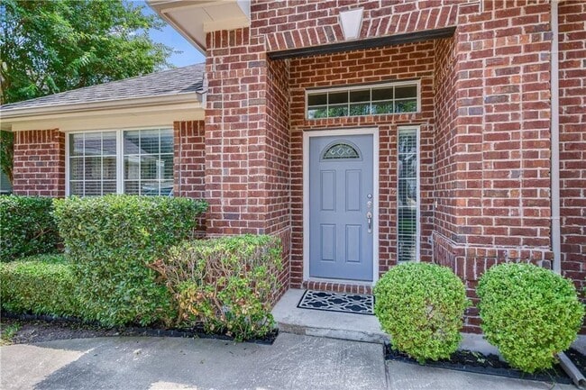 Photo - 1309 Bull Horn Loop