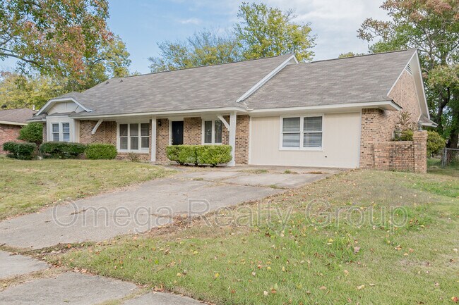 Photo - 2061 Green Acres Dr
