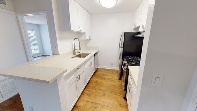 Photo - Regency Detroit Apartments