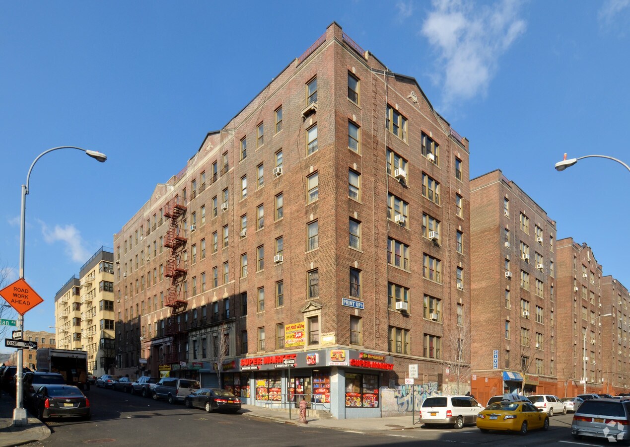 Photo - 185 McClellan St Apartments