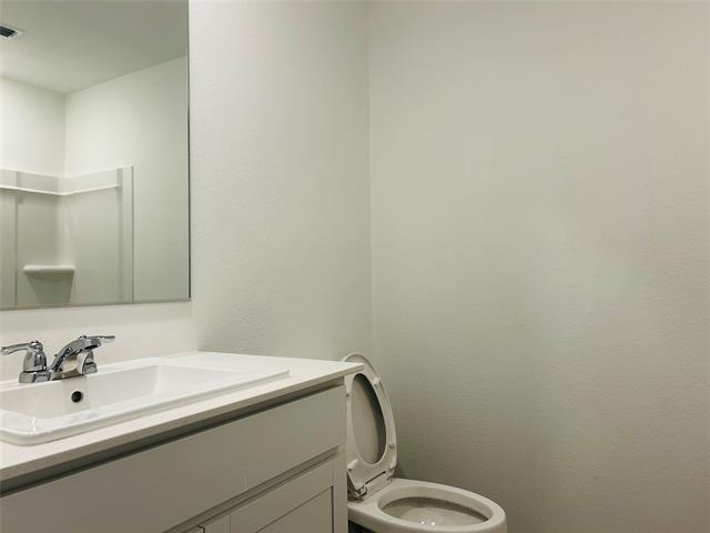 Photo - 2033 Derby Ln