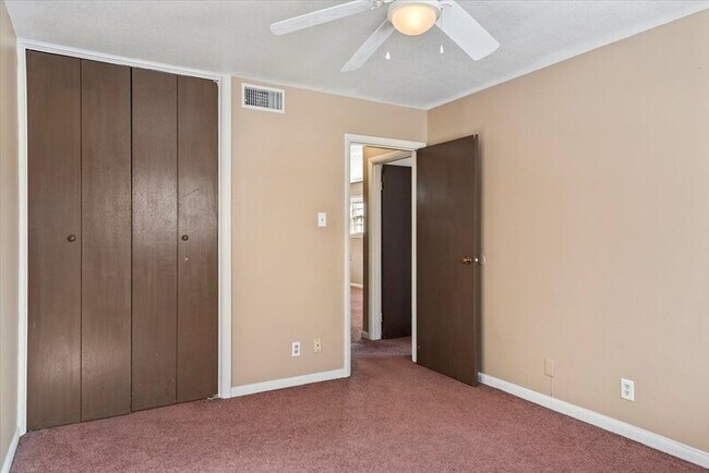 117 S Elder Ln