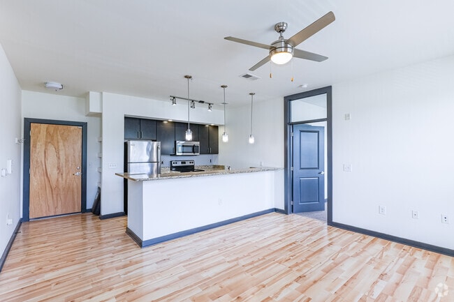 1BR, 1BA