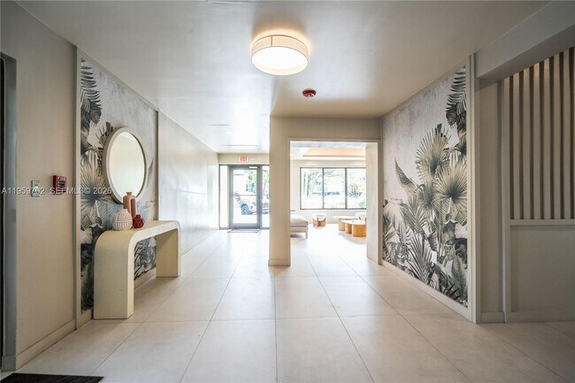 Photo - 6960 Rue Vendome Unidad 201