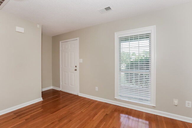 Photo - 3106 Wythe Ct