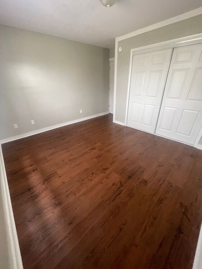 Photo - 301 E Memorial Dr Unit 303