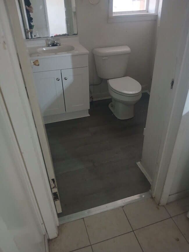 Photo - 1212 E Highland Ave