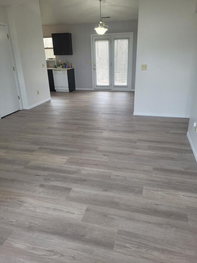 Photo - 105 N 200 E Unit 2