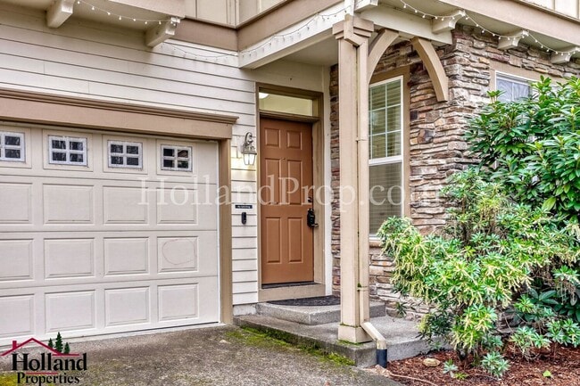 Photo - Impressive 4 bedroom home in Hillsboro