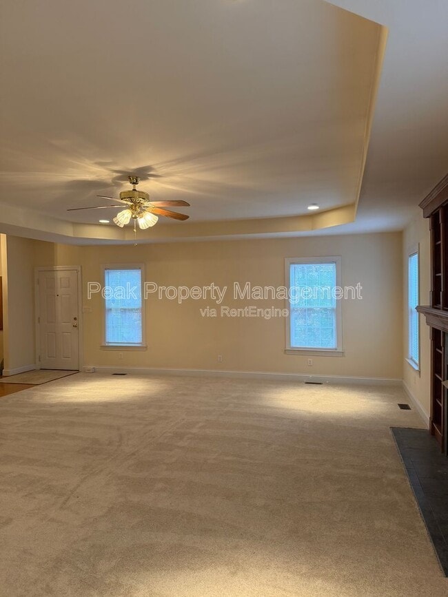 Photo - 14116 Spruce Ave