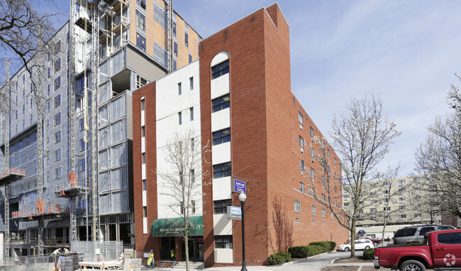 Barcroft - Barcroft Apartments