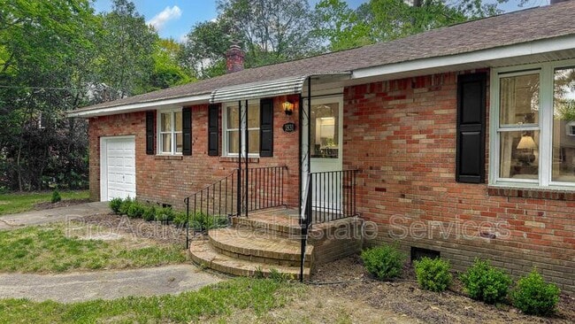 Photo - 1831 Banning Rd