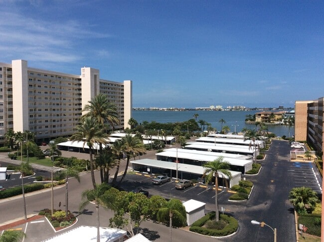 Building Photo - 6025 Shore Blvd S Unit P460 - 6025 Shore Blvd S  #604