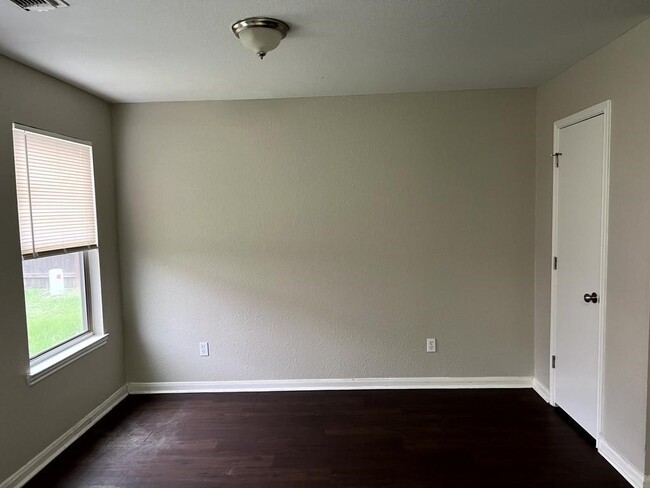 Photo - 6519 Mildenhall Ct