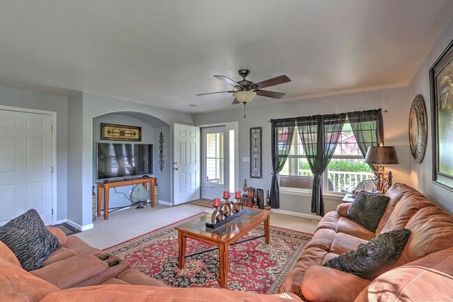 Photo - Single Family Home for Rent in New Castle