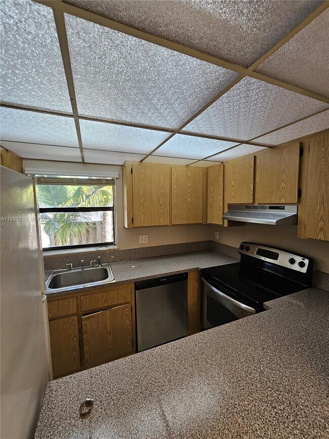 Photo - 1630 Sandpiper Blvd