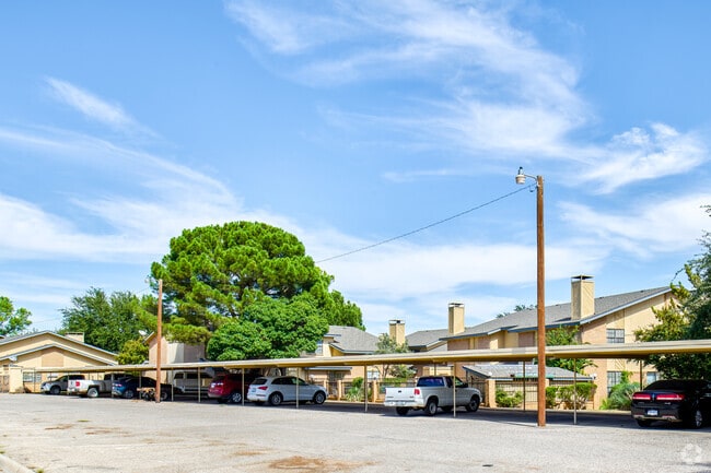 Photo - Oakwood Manor Condominiums