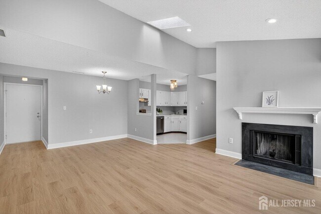 Photo - 304 Aspen Dr