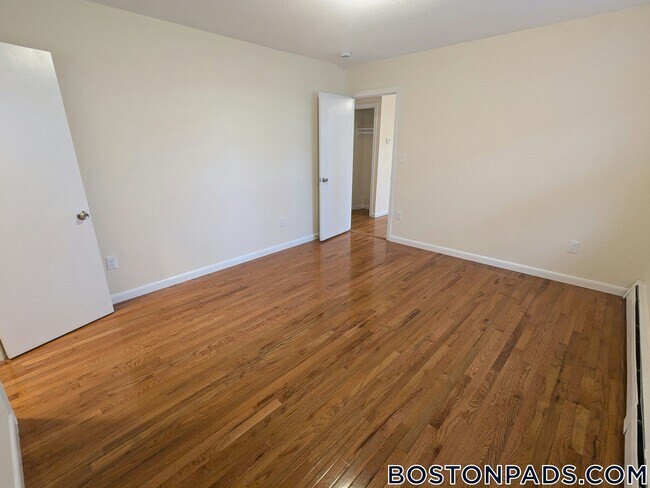 Photo - 2018 Commonwealth Ave Unidad 45