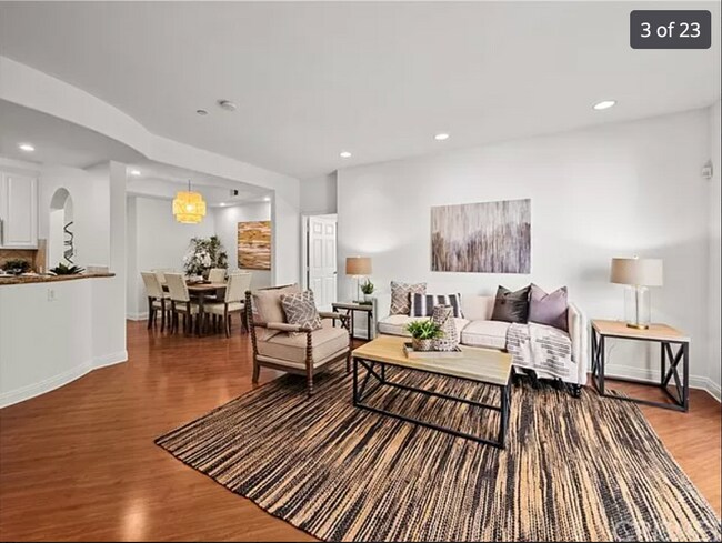 Photo - 5703 Laurel Canyon Blvd Unidad 205