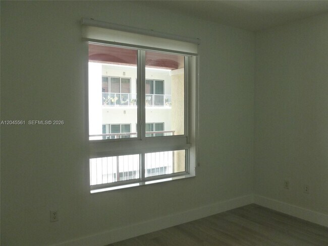 7350 SW 89th St Unit 807S