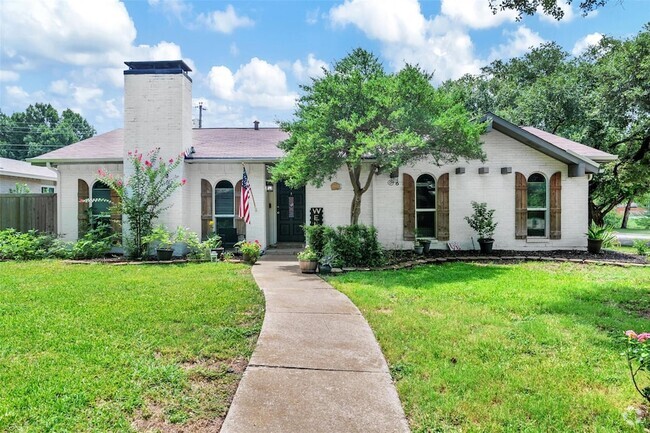 Building Photo - 1456 Wind Cave Cir Rental