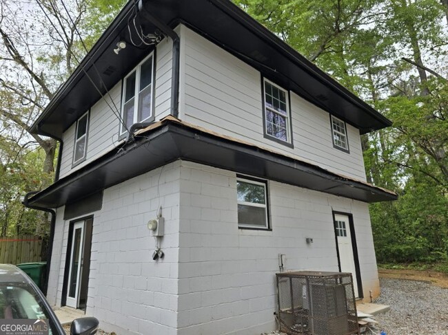 Building Photo - 1895 Stockton St Unit 4