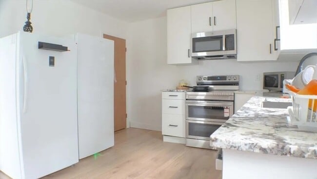 Photo - 186 Naples Rd