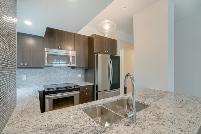 Photo - 8302 Islington Ave.