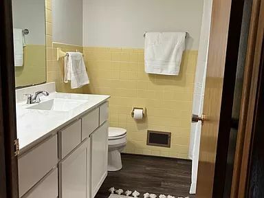 Photo - 1344 Caswell St