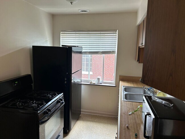 Photo - 6622 Ravenal Ct Unit 3