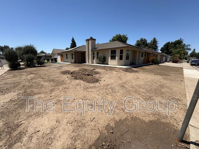 Photo - 2322 E Vassar Dr