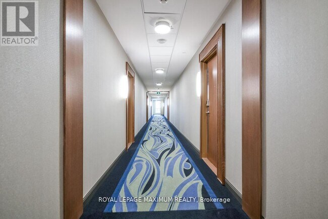 Photo - 271 Sea Ray Ave Unité B417