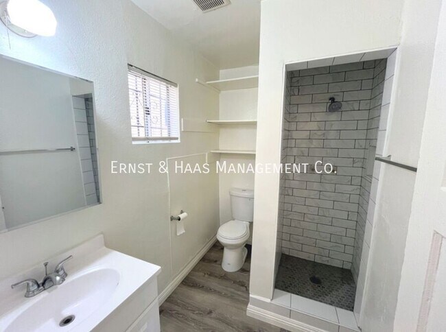 Photo - Wonderful Apartment Located in the Heart o... Unit #02