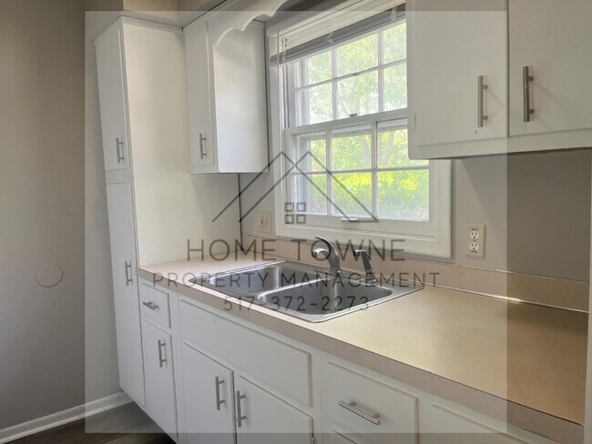 Photo - 1632 Greencrest Ave