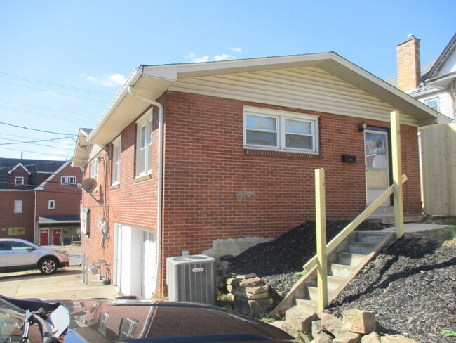 Photo - 538 State St