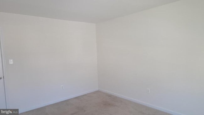 Photo - 5185 Mudville Ln