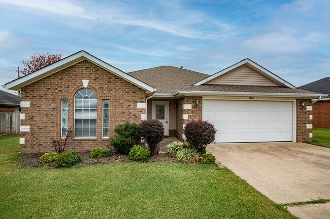 Building Photo - ***1604 Thorton***