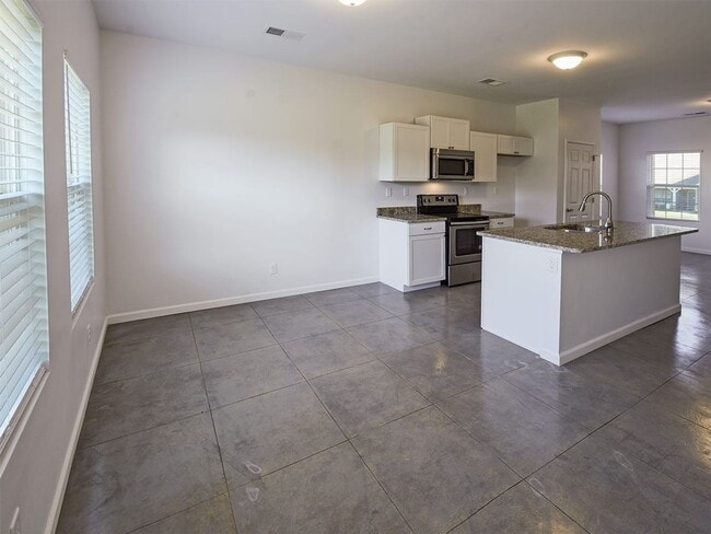 Photo - 4 bedroom, 2.5 bath In Atoka built in 2019