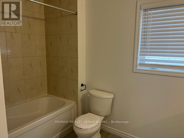 Photo - 920 Tartan Ct