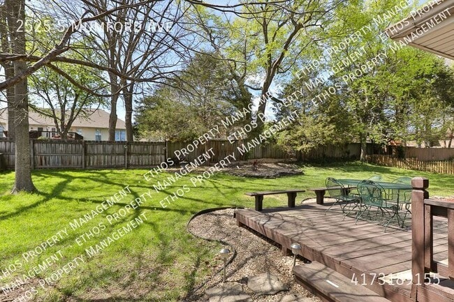 Photo - 2525 S Mumford Ave