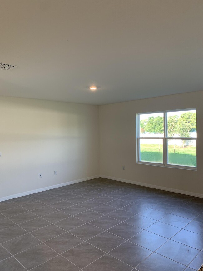 2138 Tay Wes Dr