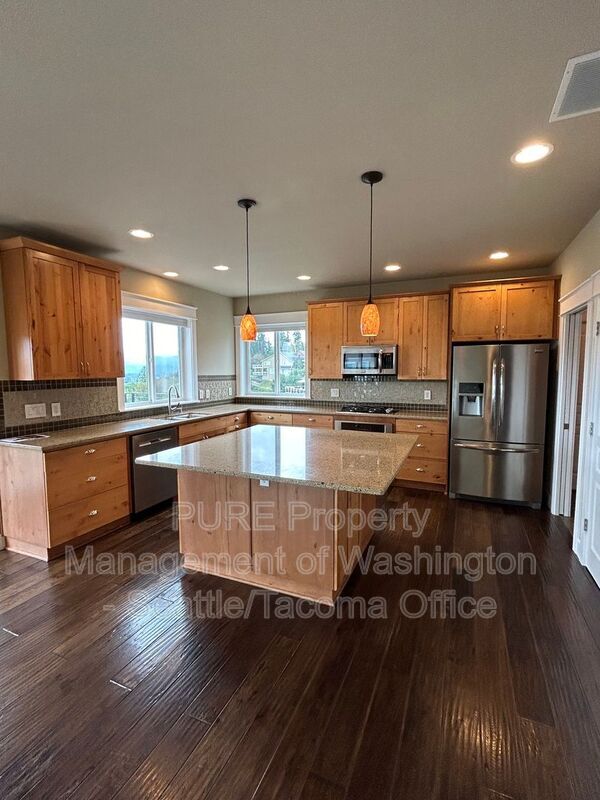 Photo - 16801 140th Ave E