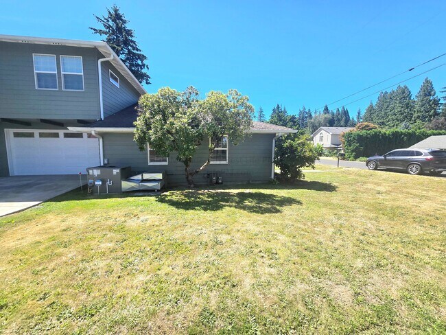 Photo - 114 SE 218th Ave