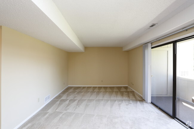 Living Room - Colony West Apartments