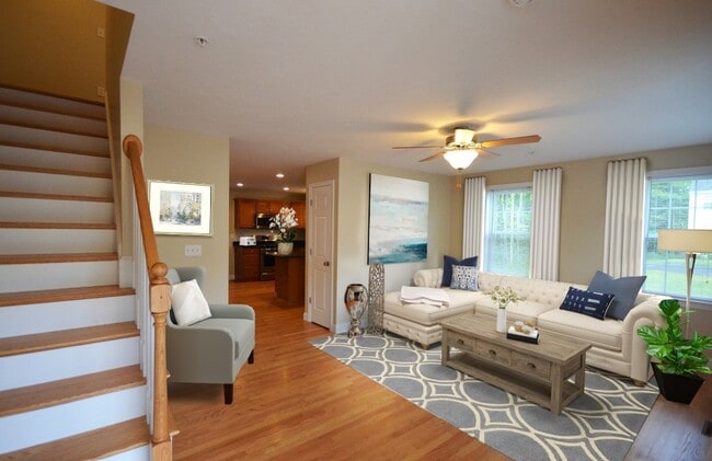 Photo - 865 Temple St